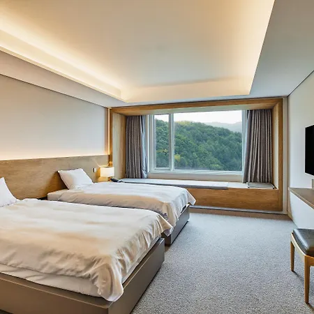 Phoenix Hotel Pyeongchang Exterior photo