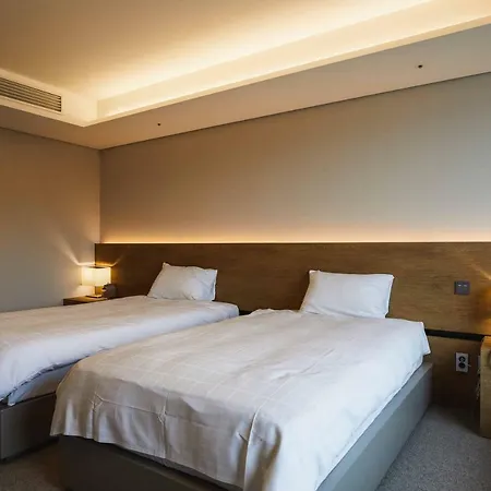 Phoenix Hotel Pyeongchang Exterior photo