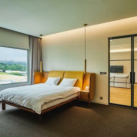 Phoenix Hotel Pyeongchang Exterior photo